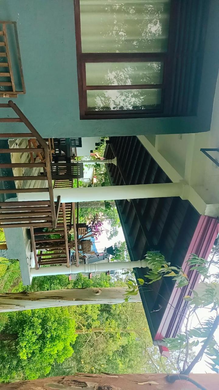 Ella Hillsite View Hotel Стая снимка