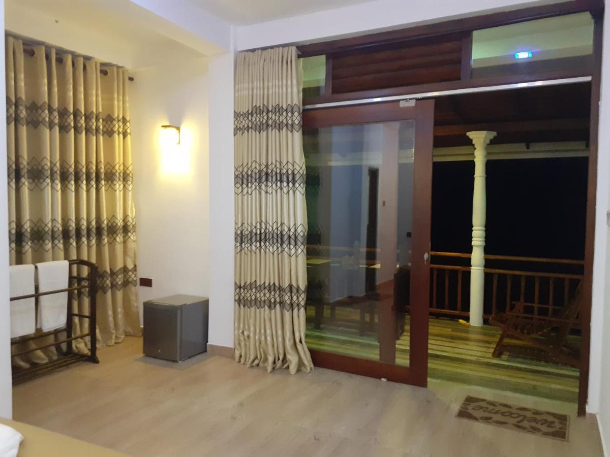 Ella Hillsite View Hotel Екстериор снимка