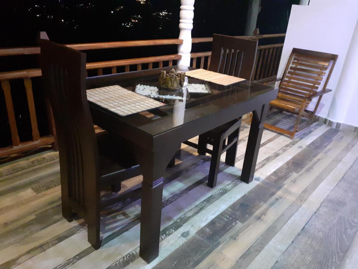 Ella Hillsite View Hotel Екстериор снимка
