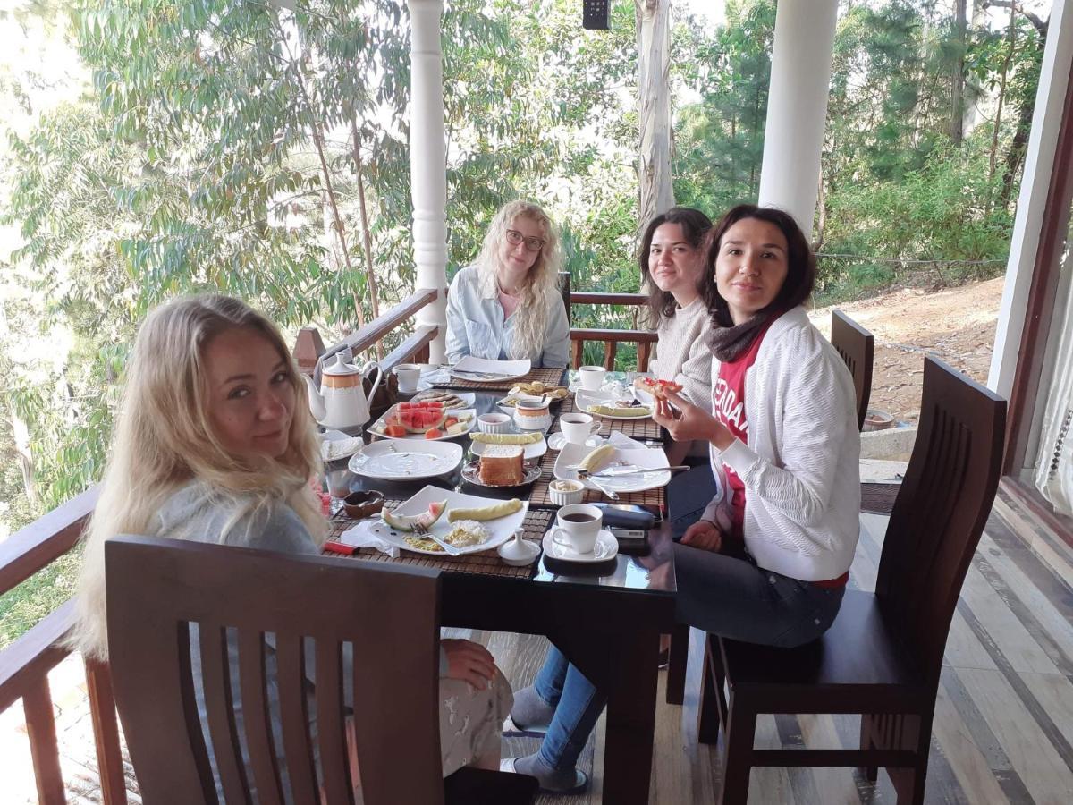 Ella Hillsite View Hotel Екстериор снимка